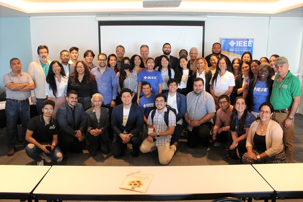 Asamblea General IEEE 2023: Informando de forma Transparente a la Membresía en Panamá